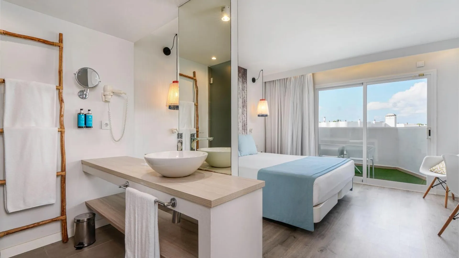Aluasoul Mallorca Resort - Adults Only Кала де Ор