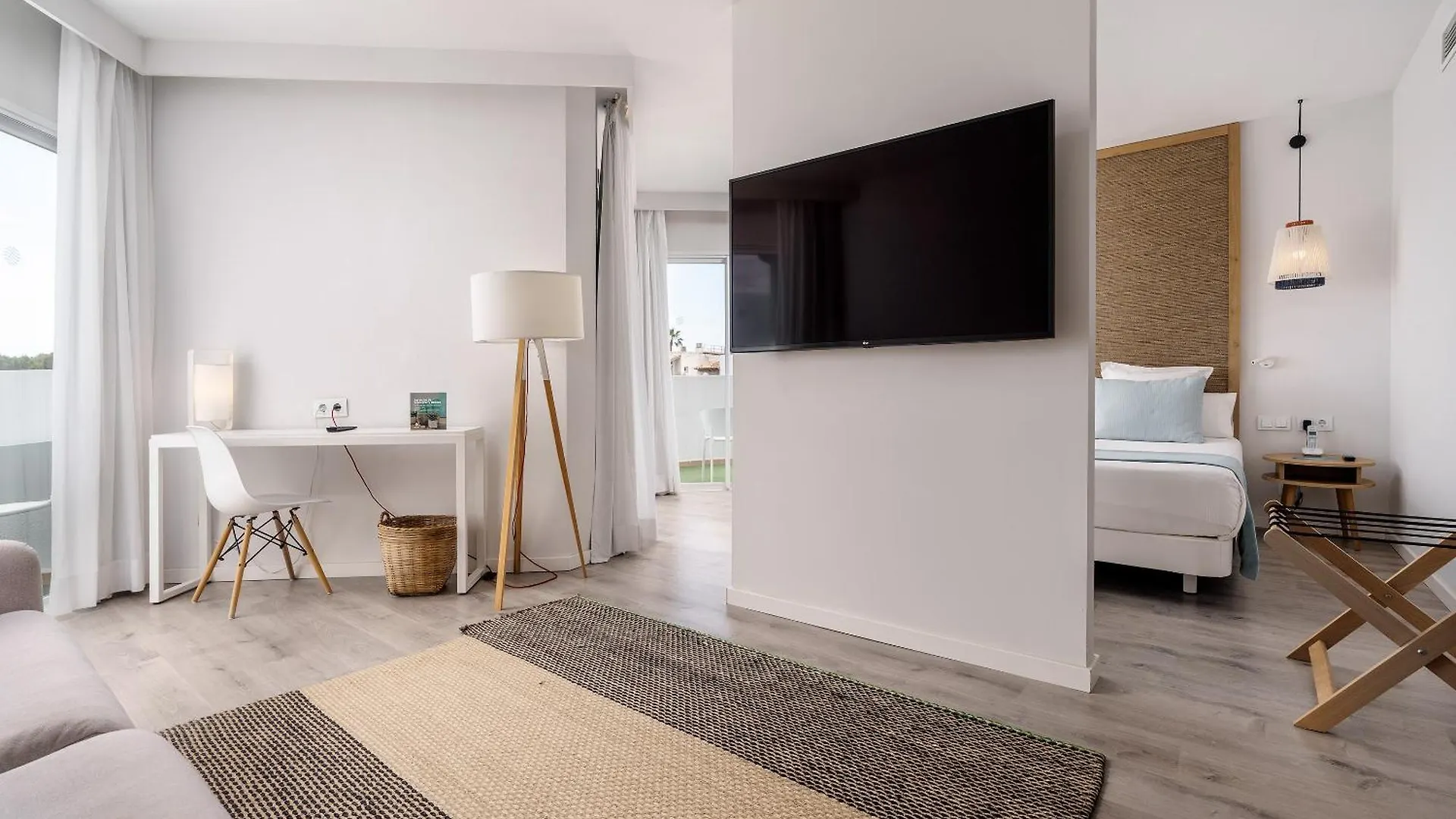 Aluasoul Mallorca Resort - Adults Only Кала де Ор 4*,